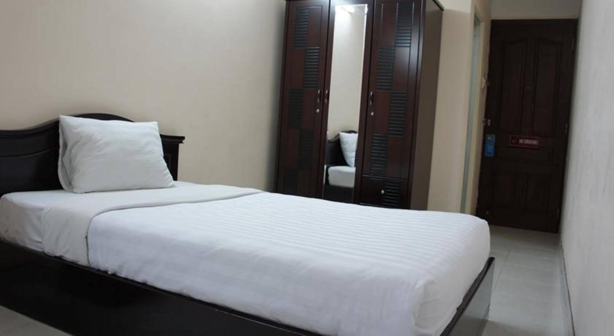 Elegant Inn Ho Chi Minh City Exterior photo