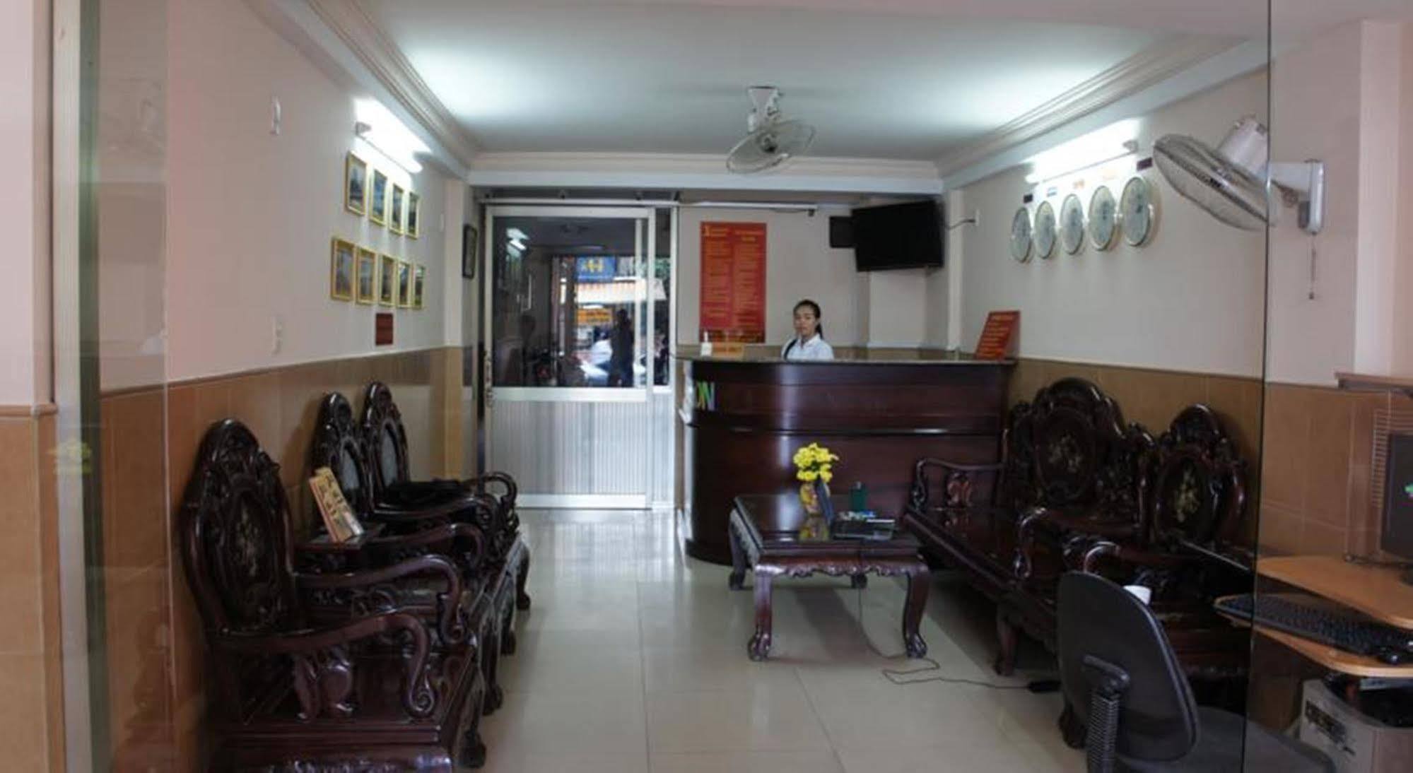 Elegant Inn Ho Chi Minh City Exterior photo