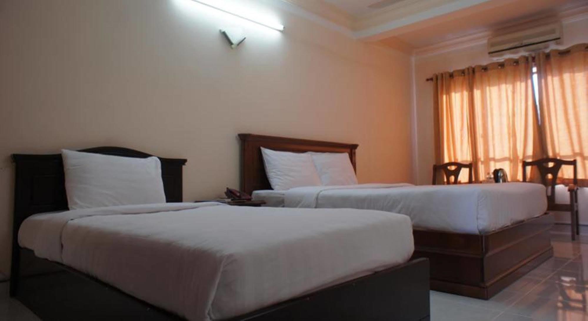 Elegant Inn Ho Chi Minh City Exterior photo
